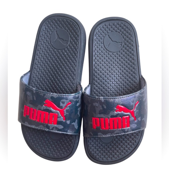 Puma Black kids  sandals/ Flip Flops Slides size 2 - Picture 1 of 2